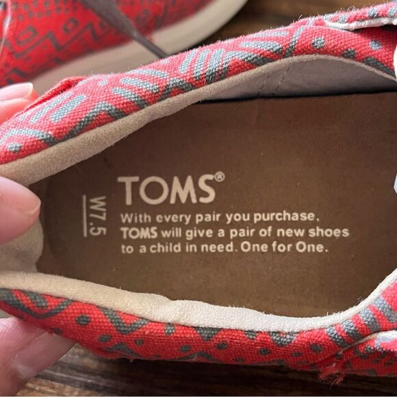 TOMS Del Rey Red and Gray Design Lace Up Sneakers Shoes Size 7.5 - Picture 7 of 10